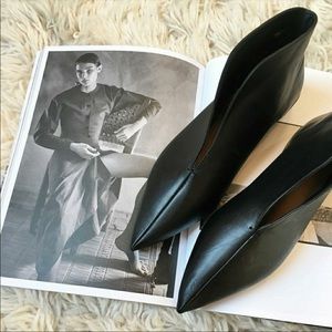Zara Black Leather V Cut Ankle Boots 38/7.5